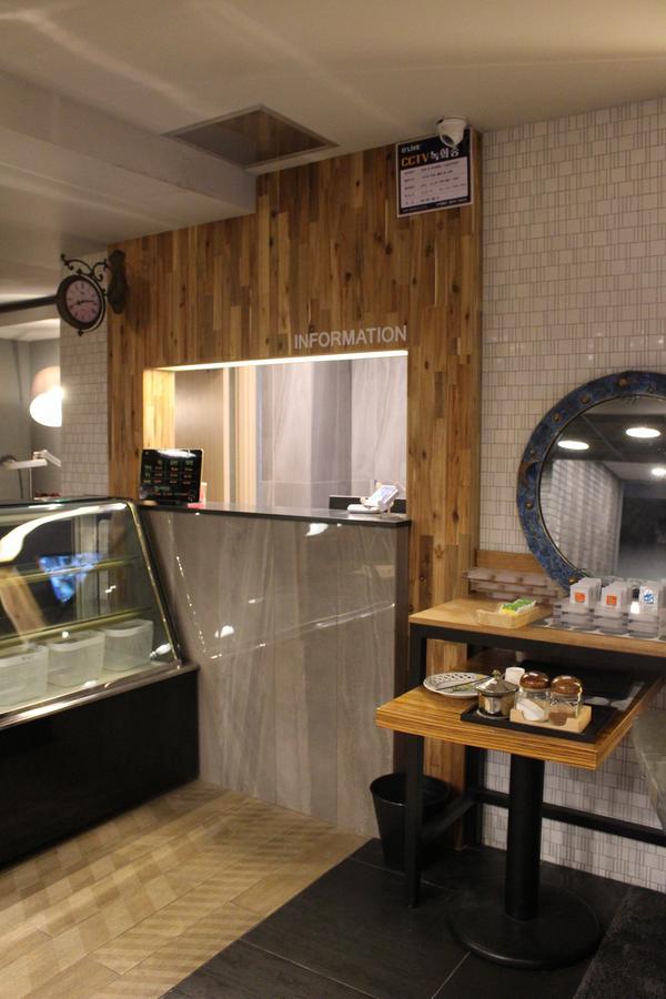 Khách sạn Story Seoul